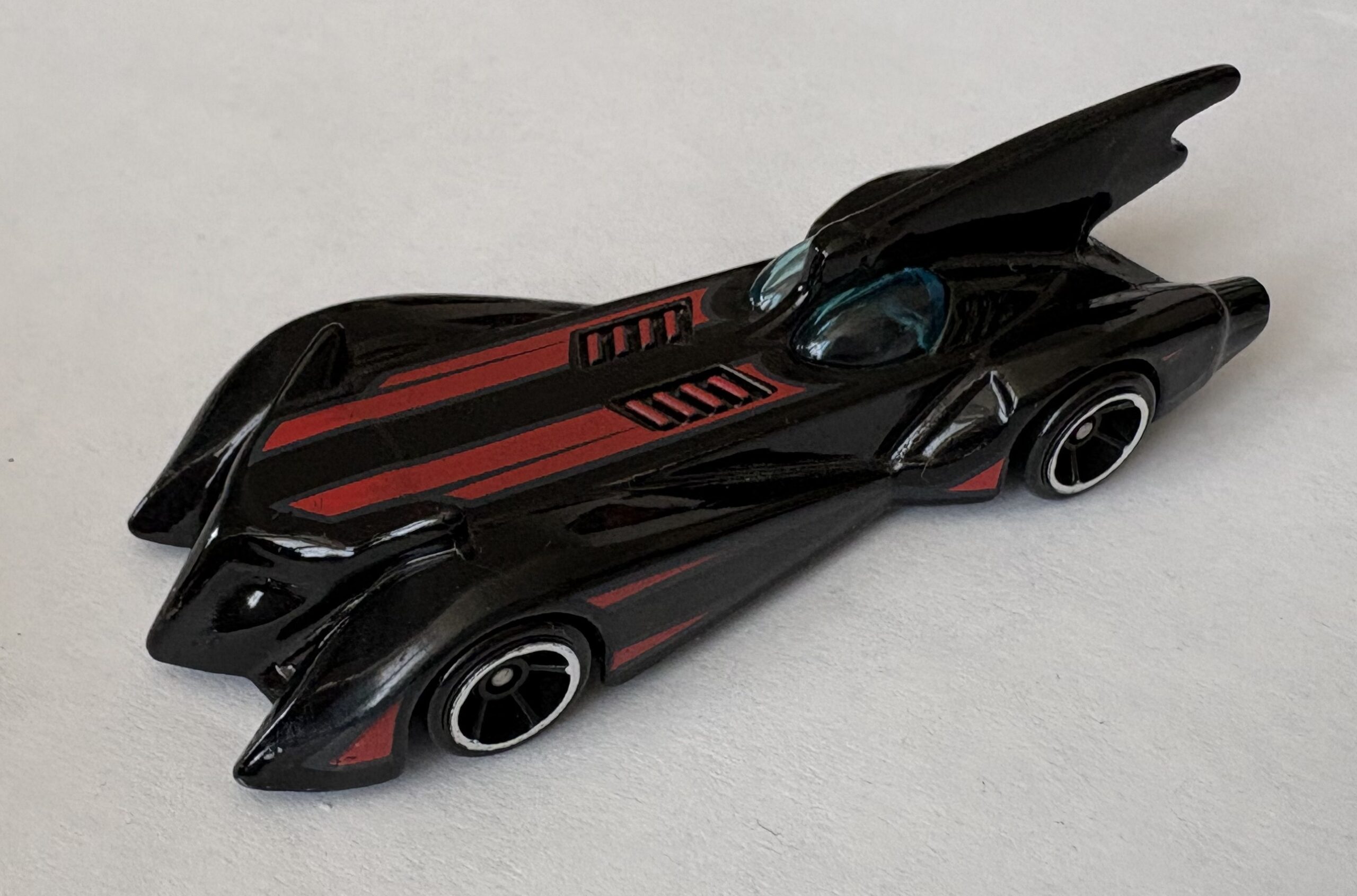 BATMOBILE (BRAVE AND BOLD)