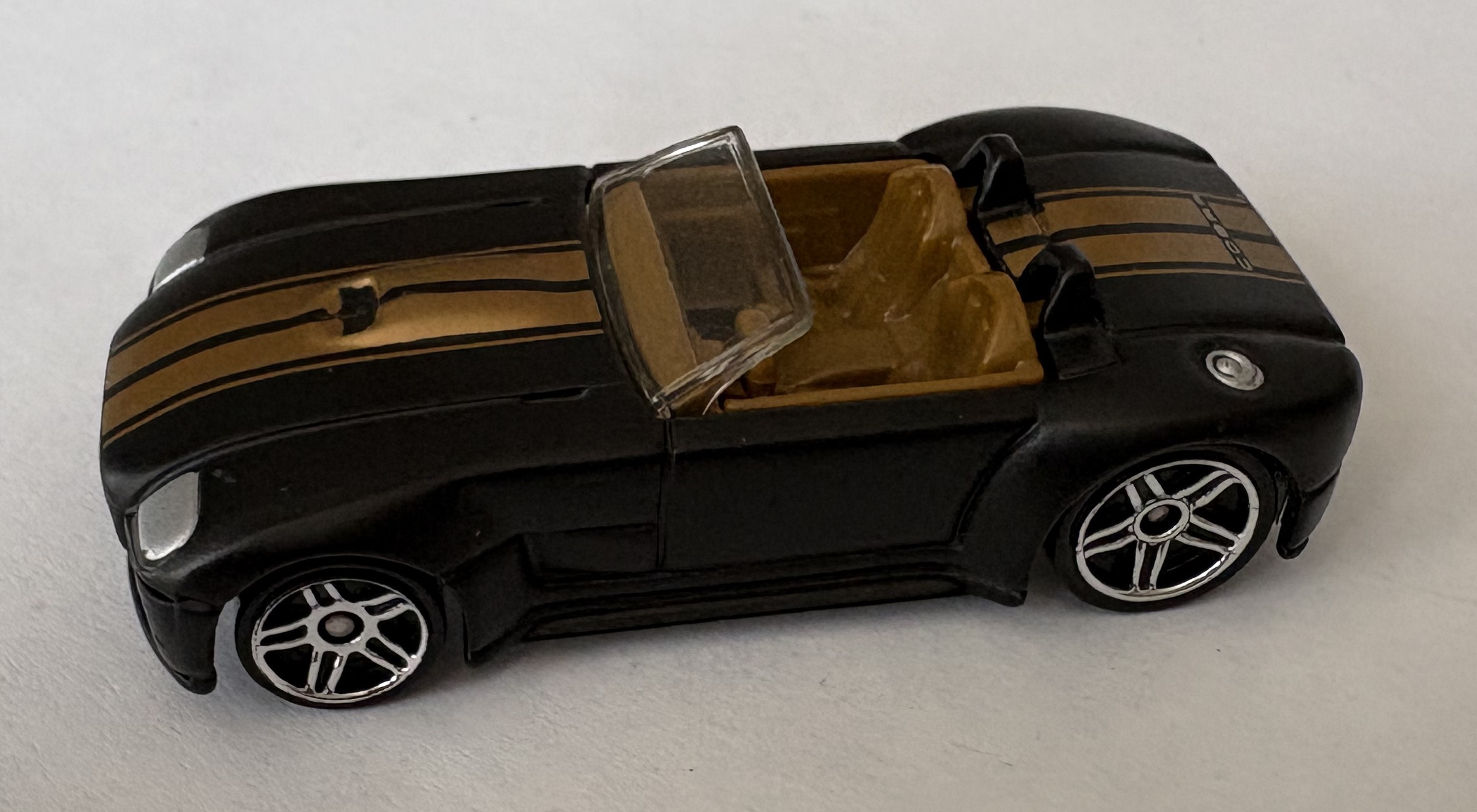 FORD SHELBY COBRA CONCEPT