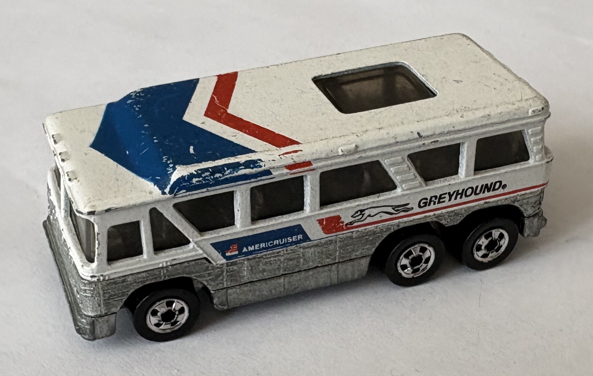 GREYHOUND MC-8